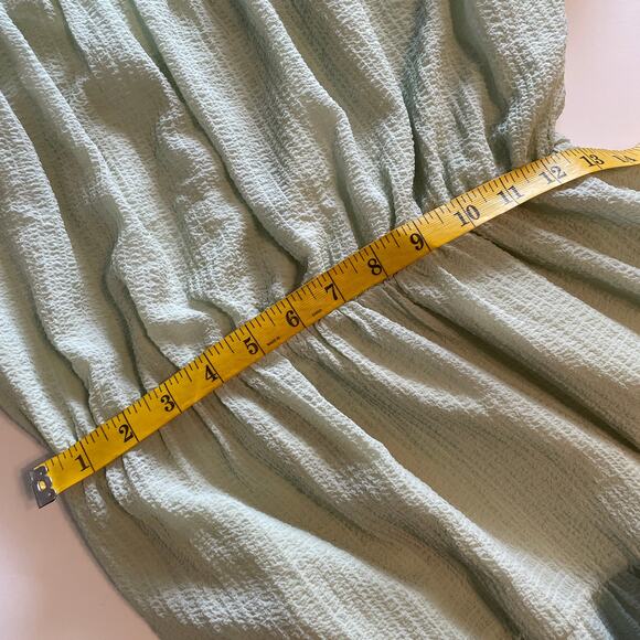 ASTR the Label Smocked Tiered Midi Dress Womens Medium Celery Green Puff Sleeve - Picture 11 of 11